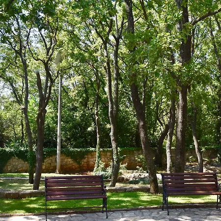 Garden Oasis Pool * Čilipi