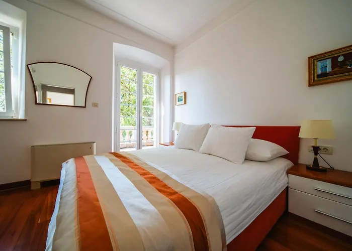 Garden Oasis Pool Villa