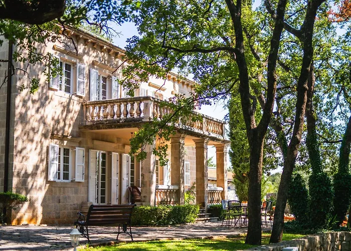 Garden Oasis Pool Villa