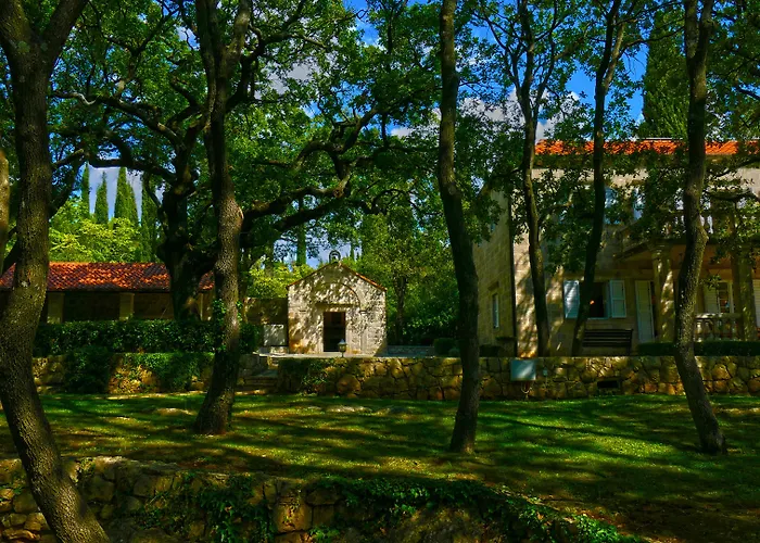 Garden Oasis Pool Villa Čilipi