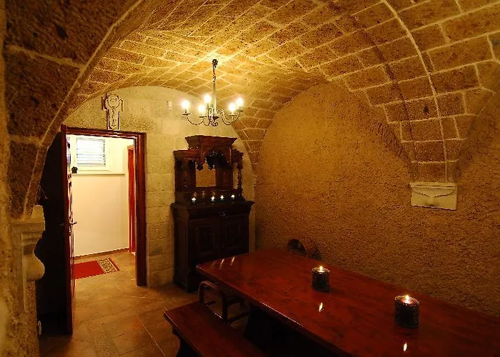 Garden Oasis Pool Villa *