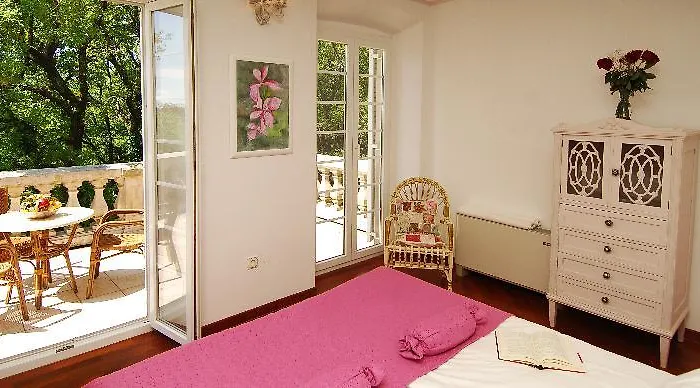 Villa Garden Oasis Pool