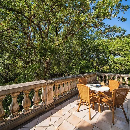 Villa Garden Oasis Pool