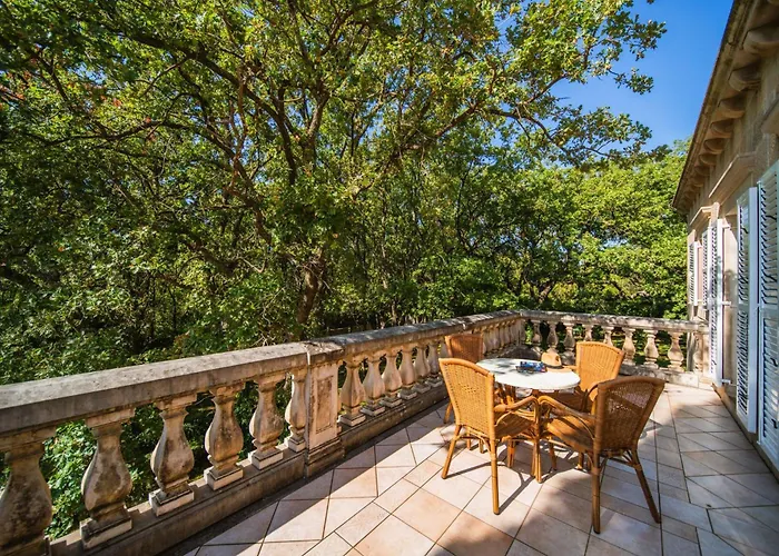 Villa Garden Oasis Pool