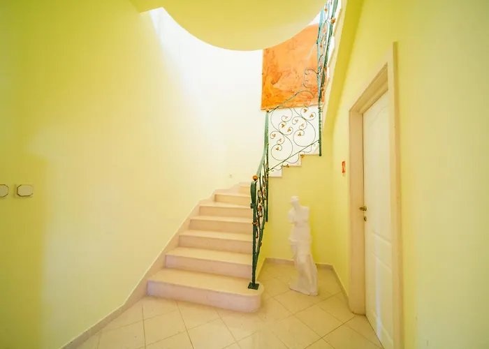 Garden Oasis Pool Villa Čilipi