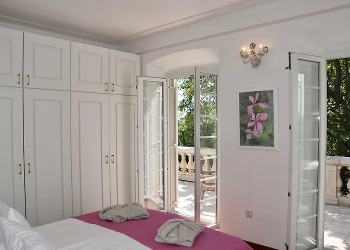 Garden Oasis Pool Cilipi